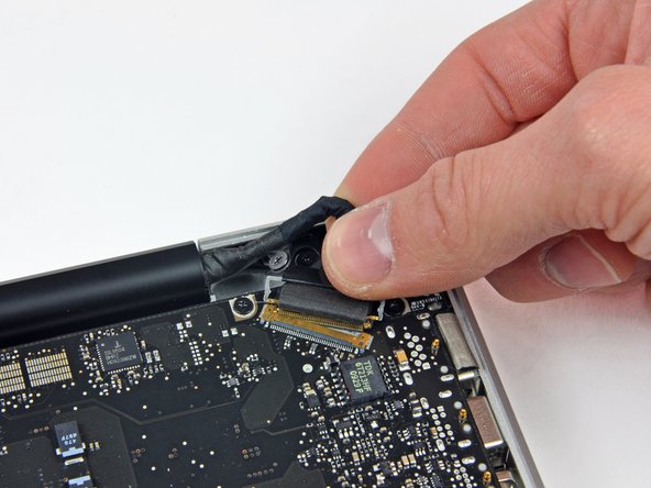 MacBook Pro 15" Unibody 2.53 GHz Mid 2009 Logic Board Replacement: step 21, image 2 of 2