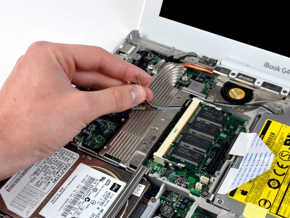 iBook G4 12" 1.33 GHz Logic Board Replacement: step 38, image 1 of 2