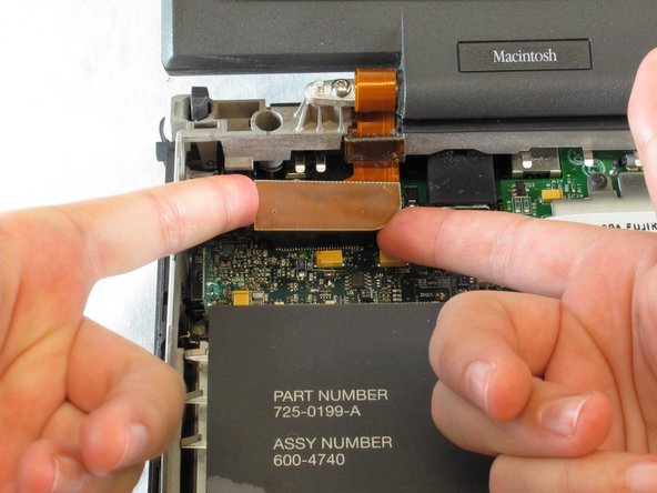 PowerBook 3400 M3553 Display Replacement: step 12, image 1 of 2