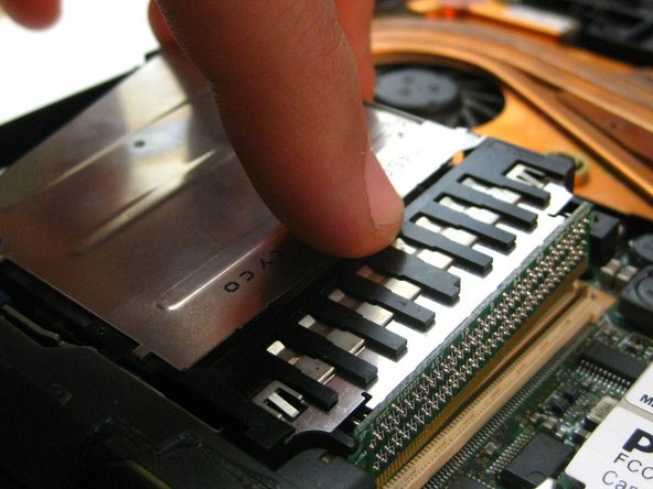 IBM ThinkPad T42 Mini-PCI Port Replacement: step 7, image 1 of 1