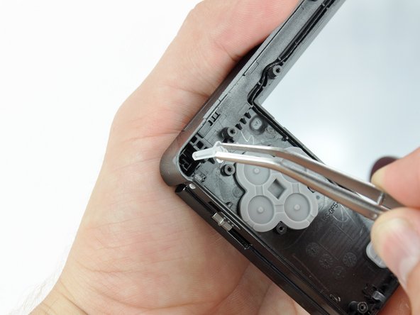 Nintendo 3DS Upper Display Front Panel Replacement: step 21, image 1 of 1