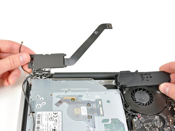 MacBook Pro 13" Unibody Early 2011 Right Speaker/Subwoofer Replacement: step 10, image 2 of 2