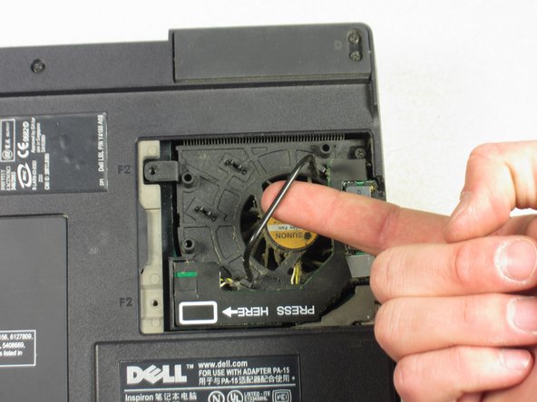 Dell Inspiron 9100 Fan 2 Replacement: step 5, image 1 of 2