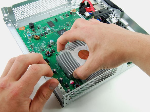 Xbox 360 S Heat Sink Replacement: step 53, image 1 of 2