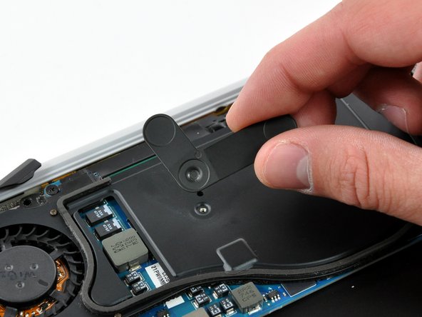 MacBook Air Models A1237 and A1304 Logic Board Replacement: step 15, image 1 of 1