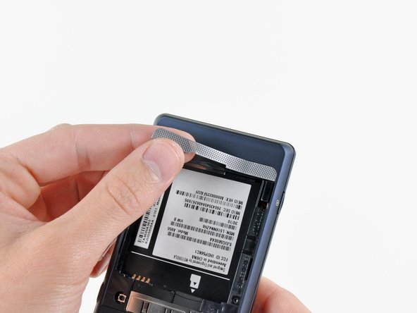 Motorola Droid 2 LCD Replacement: step 3, image 2 of 2