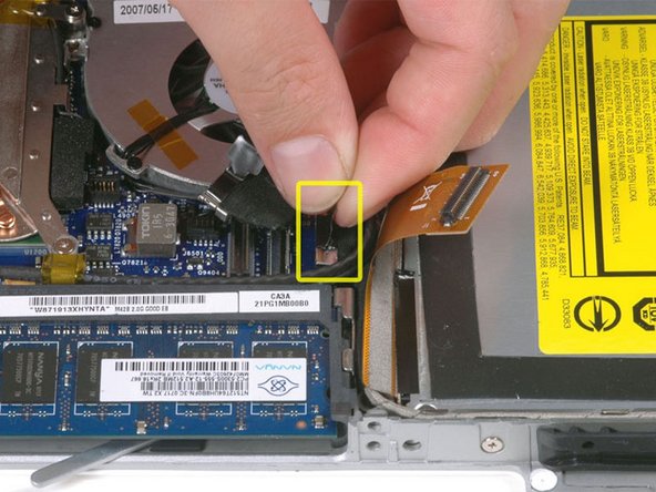 MacBook Core 2 Duo Hard Drive Connector Replacement: step 16, image 1 of 1
