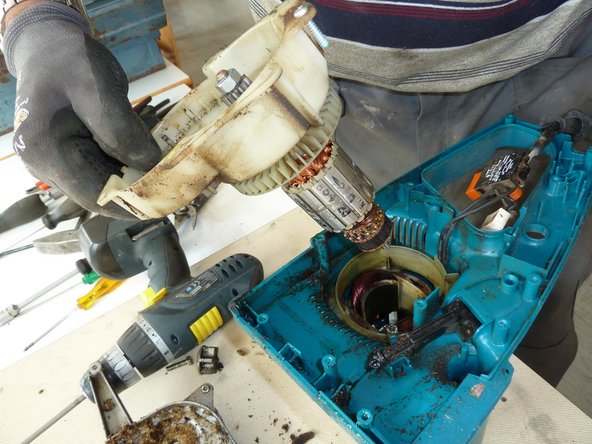 Chainsaw: step 6, image 1 of 2