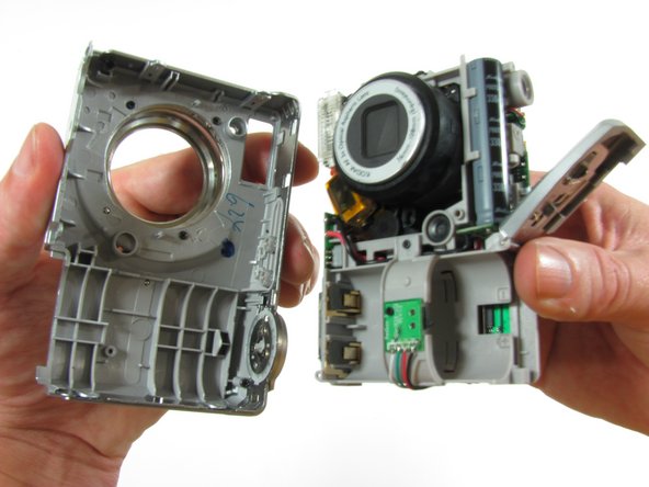 Kodak EasyShare C913 Capacitor Replacement: step 4, image 3 of 3