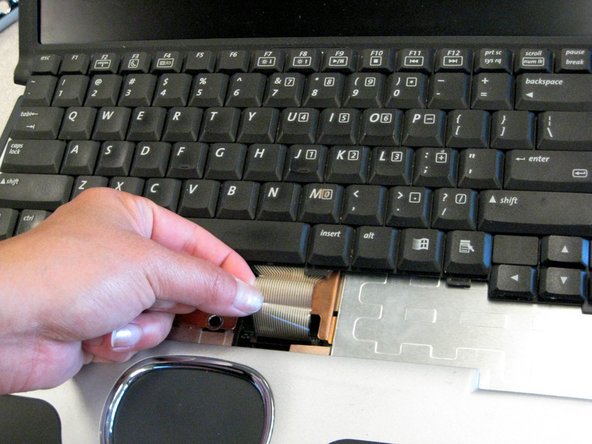 Compaq Evo N1000v Keyboard Replacement: step 10, image 1 of 1