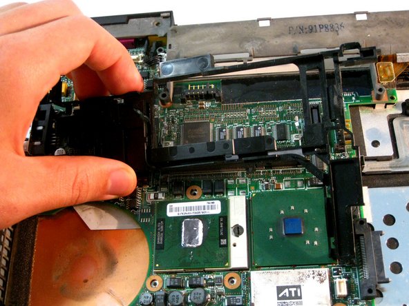 IBM ThinkPad T42 Teardown: step 17, image 1 of 1
