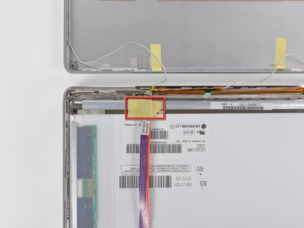 PowerBook G4 Aluminum 12" 1-1.5 GHz LCD Replacement: step 11, image 1 of 2