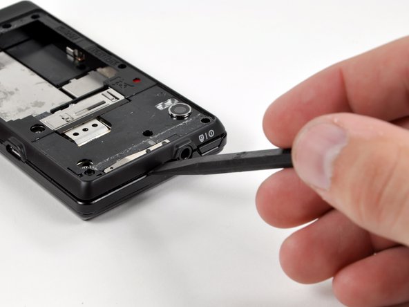 Motorola Droid Rear Case Replacement: step 9, image 1 of 1