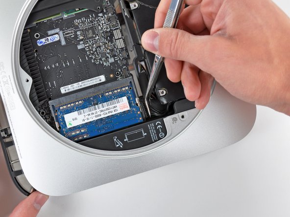 Mac Mini Mid 2010 IR Sensor Replacement: step 19, image 1 of 1