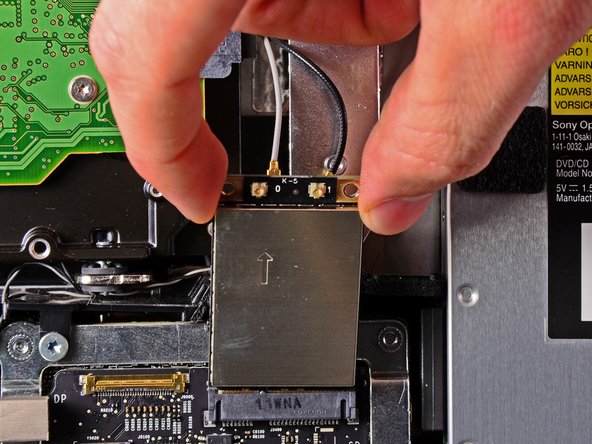 iMac Intel 21.5" EMC 2389 AirPort Card Replacement: step 12, image 1 of 1