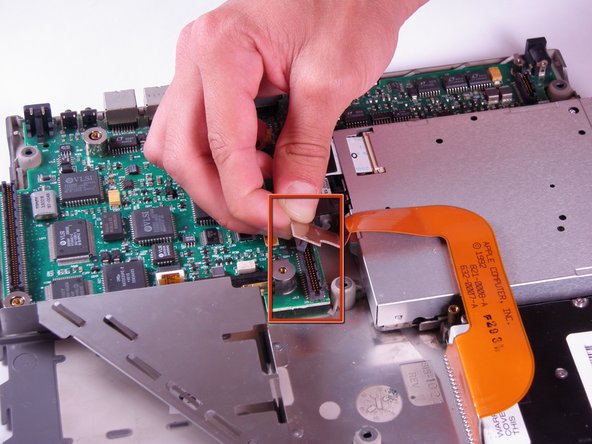 Macintosh PowerBook 165c Hard Drive Replacement: step 19, image 1 of 1