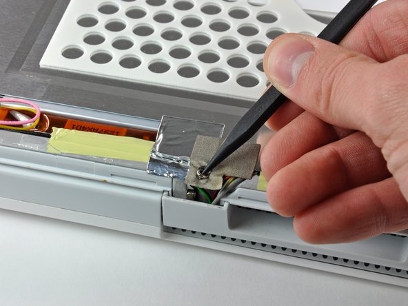 iBook G3 12" Display Inverter Replacement: step 10, image 2 of 2