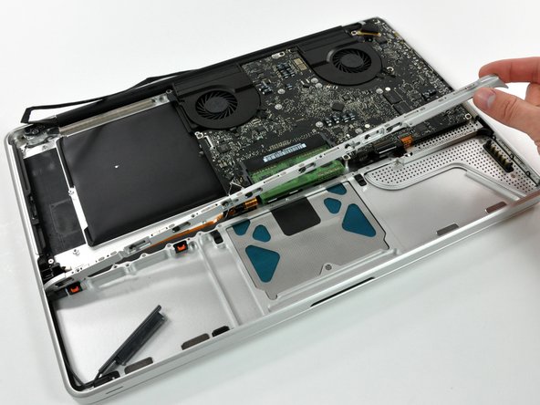 MacBook Pro 15" Unibody Late 2008 and Early 2009 Hard Drive Cable Replacement: step 19, image 1 of 1