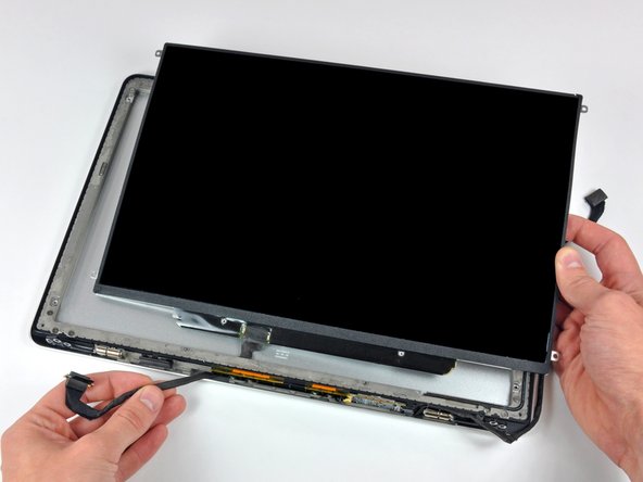 MacBook Pro 13" Unibody Mid 2009 LCD Replacement: step 30, image 1 of 1