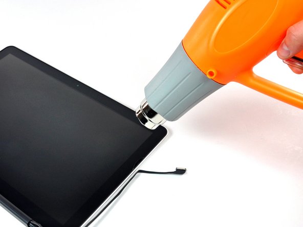 MacBook Pro 15" Unibody 2.53 GHz Mid 2009 LCD Replacement: step 19, image 1 of 2