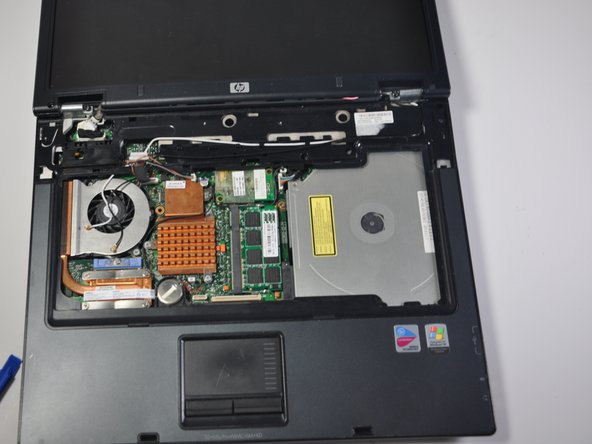 Disassembling HP Compaq NC6120 Laptop: step 7, image 1 of 3