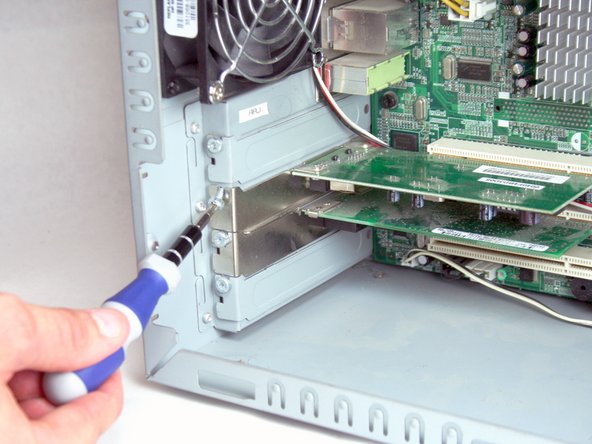 Removing HP Compaq dx2000MT PCI Cards: step 5, image 2 of 2