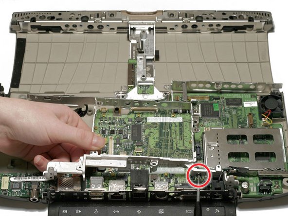 PowerBook G3 Lombard PC Card Cage Replacement: step 42, image 1 of 1