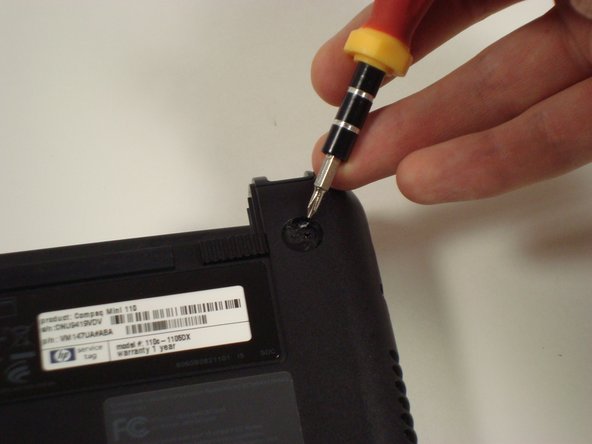 Disassembling Compaq Mini 110 Fan: step 6, image 1 of 2