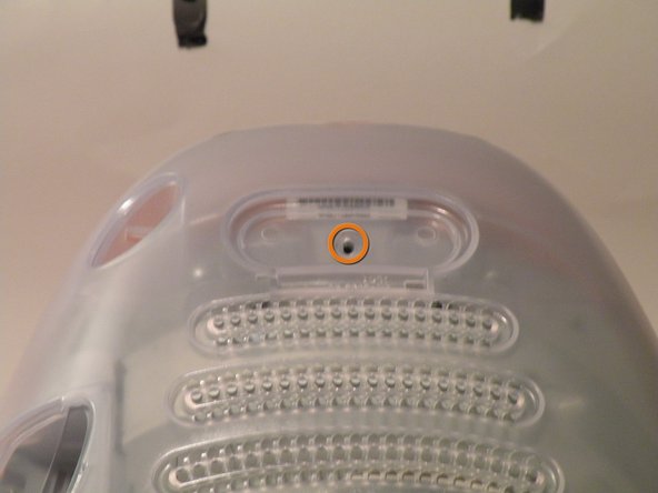 iMac G3 Model M4984 Hard Drive Replacement: step 3, image 1 of 3