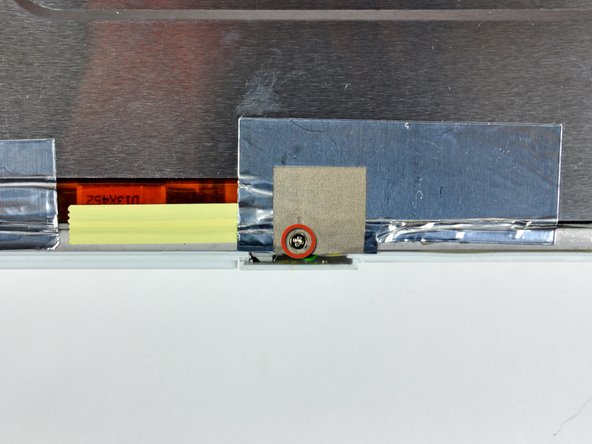 iBook G4 14" 933 MHz-1.33 GHz Display Inverter Replacement: step 10, image 1 of 2