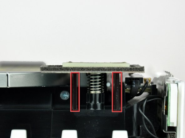 Mac mini Model A1176 Internal Frame Replacement: step 6, image 1 of 3