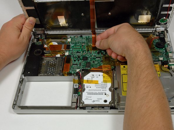 PowerBook G4 Aluminum 15" 1.67 GHz Heat Sink & Fans Replacement: step 10, image 1 of 1