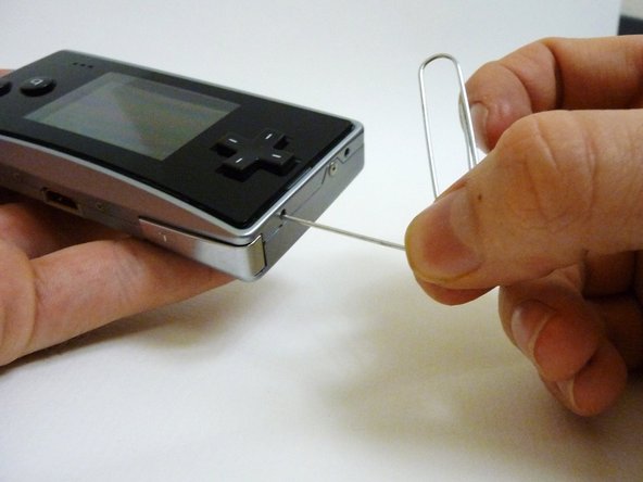 Game Boy Micro LCD Screen Replacement: step 5, image 2 of 3