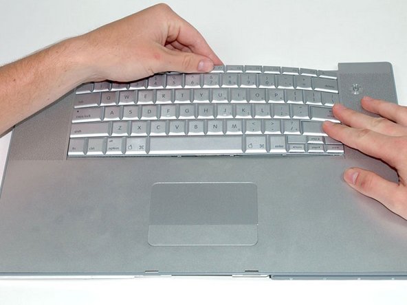 PowerBook G4 Aluminum 17" 1-1.67 GHz Keyboard (1.67 GHz LR) Replacement: step 23, image 1 of 1