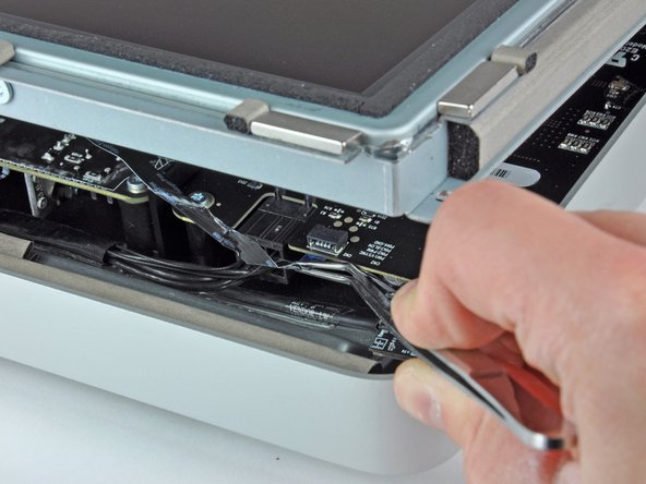 iMac Intel 27" EMC 2309 and 2374 Display Replacement: step 5, image 2 of 2