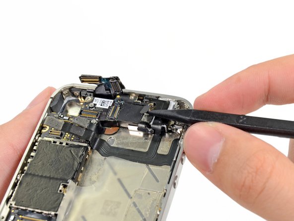 iPhone 4S Home Button Gasket Replacement: step 19, image 1 of 2