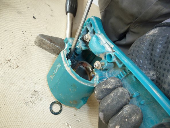 Power Drill: step 9, image 2 of 3