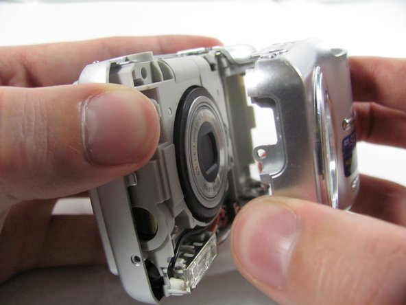 Removing Olympus FE-210 Rear Casing: step 4, image 2 of 3