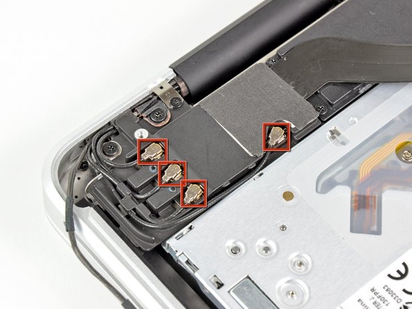 MacBook Pro 13" Unibody Early 2011 Upper Case Replacement: step 29, image 1 of 3