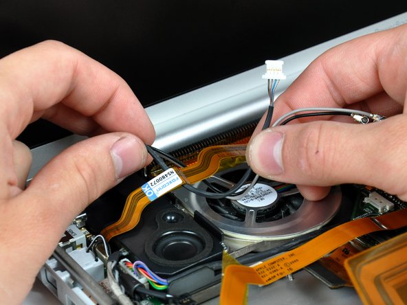 PowerBook G4 Aluminum 17" 1.67 GHz (High-Res) Display Inverter Replacement: step 30, image 1 of 1