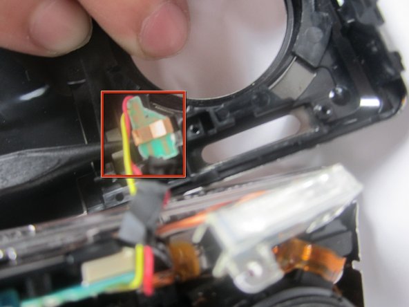 Nikon CoolPix S600 LCD Replacement: step 10, image 2 of 3