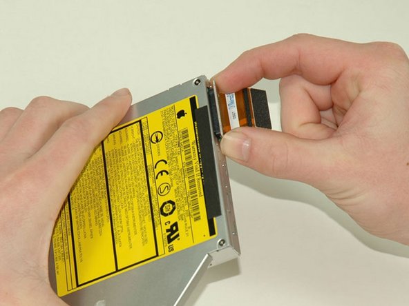 PowerBook G4 Aluminum 15" 1.5-1.67 GHz Optical Drive Replacement: step 14, image 1 of 1