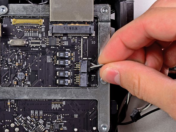 iMac Intel 21.5" EMC 2389 GPU Card Replacement: step 25, image 2 of 2