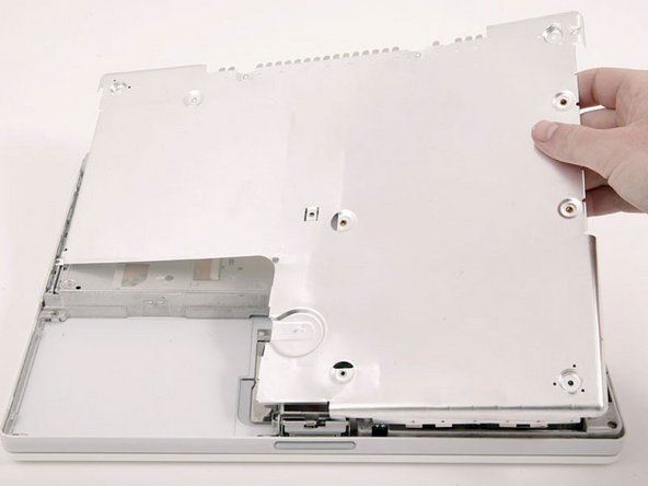 iBook G4 14" 933 MHz-1.33 GHz Front Display Bezel Replacement: step 23, image 1 of 1