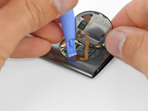 iPod Nano 5th Generation Display Replacement: step 14, image 1 of 2