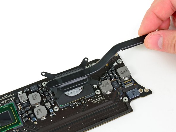 MacBook Air 11" Mid 2011 Logic Board Replacement: step 28, image 1 of 1
