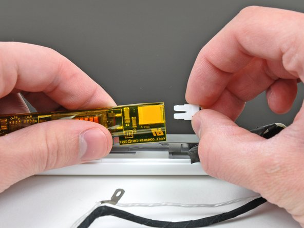 MacBook Core Duo Left Clutch Hinge Replacement: step 47, image 2 of 2