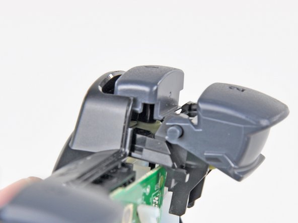 DualShock 3 Trigger Buttons Replacement: step 7, image 1 of 2
