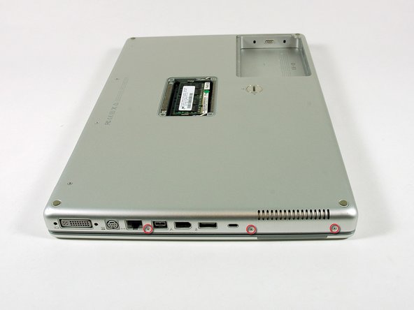 PowerBook G4 Aluminum 15" 1.67 GHz Front Display Bezel Replacement: step 6, image 1 of 1