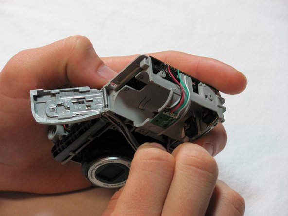 Kodak EasyShare C713 Battery Door Replacement: step 5, image 1 of 2